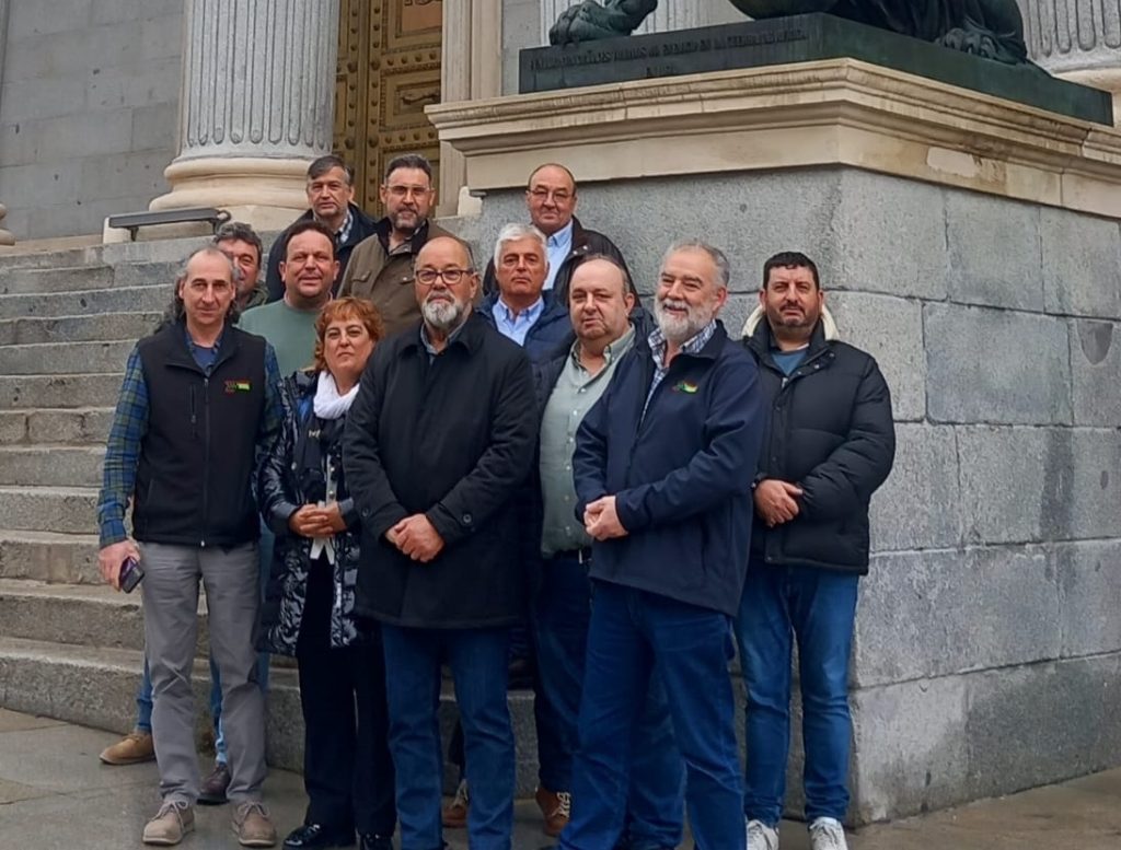 Unión de Uniones frente al Congreso con Luis Javier Navarro
