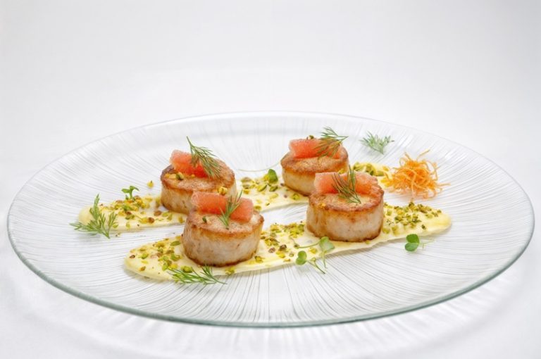 Vieira templada con pomelo