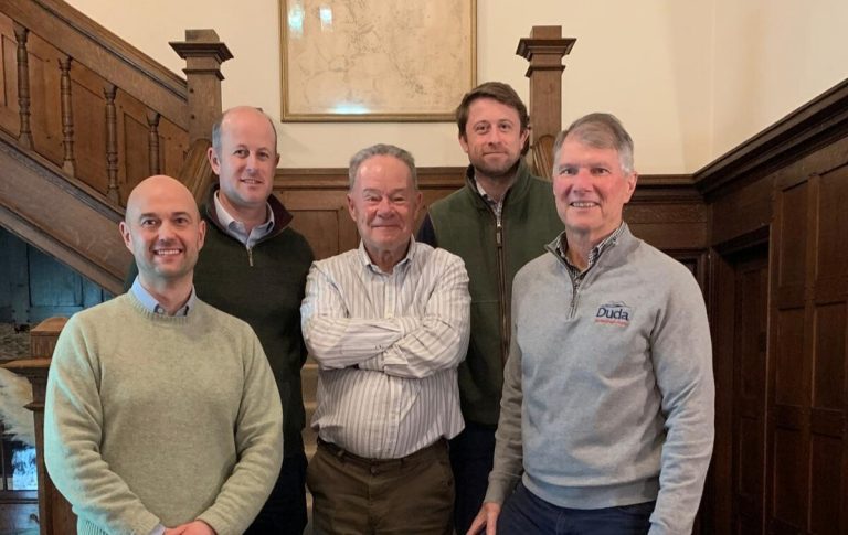 De izquierda a derecha Anthony Gardiner, Guy Shropshire, Steve Winterbottom, Henry Shropshire, Sammy Duda